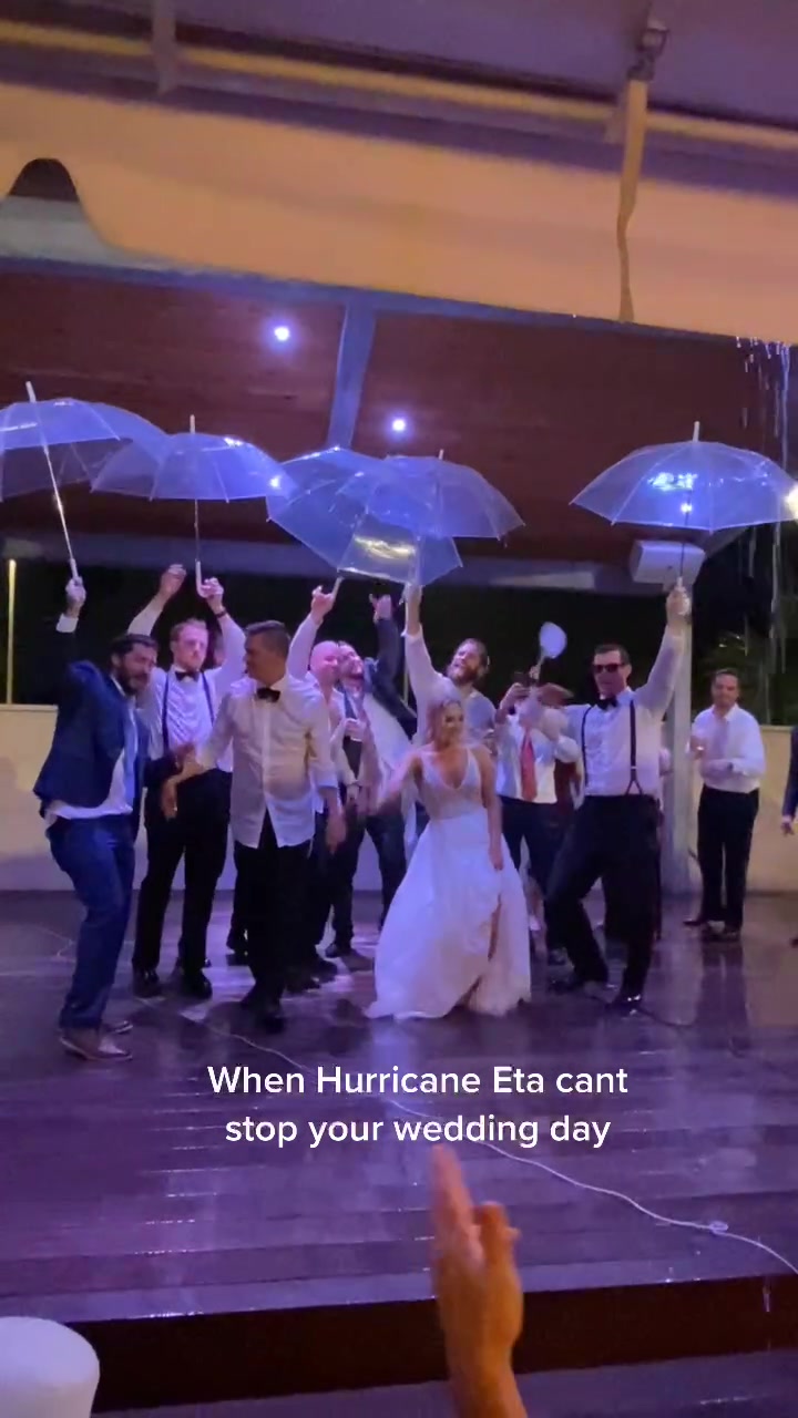 Most epic wedding to date 🙌🏻 #keywest #hurricaneeta #florida #wedding #rainywedding #weddingparty