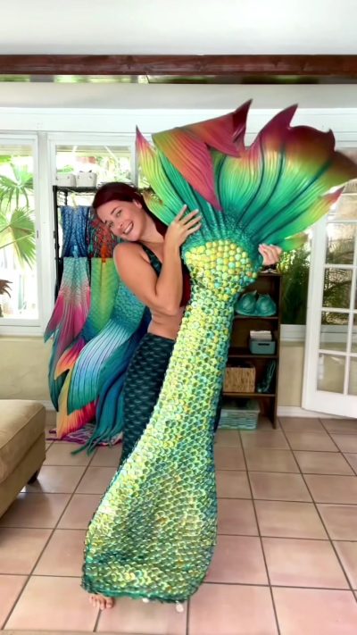 The life of a pro mermaid! Check me out on IG to see the festival all weekend! 🧜‍♀️ #keywest #mermaid #professionalmermaid